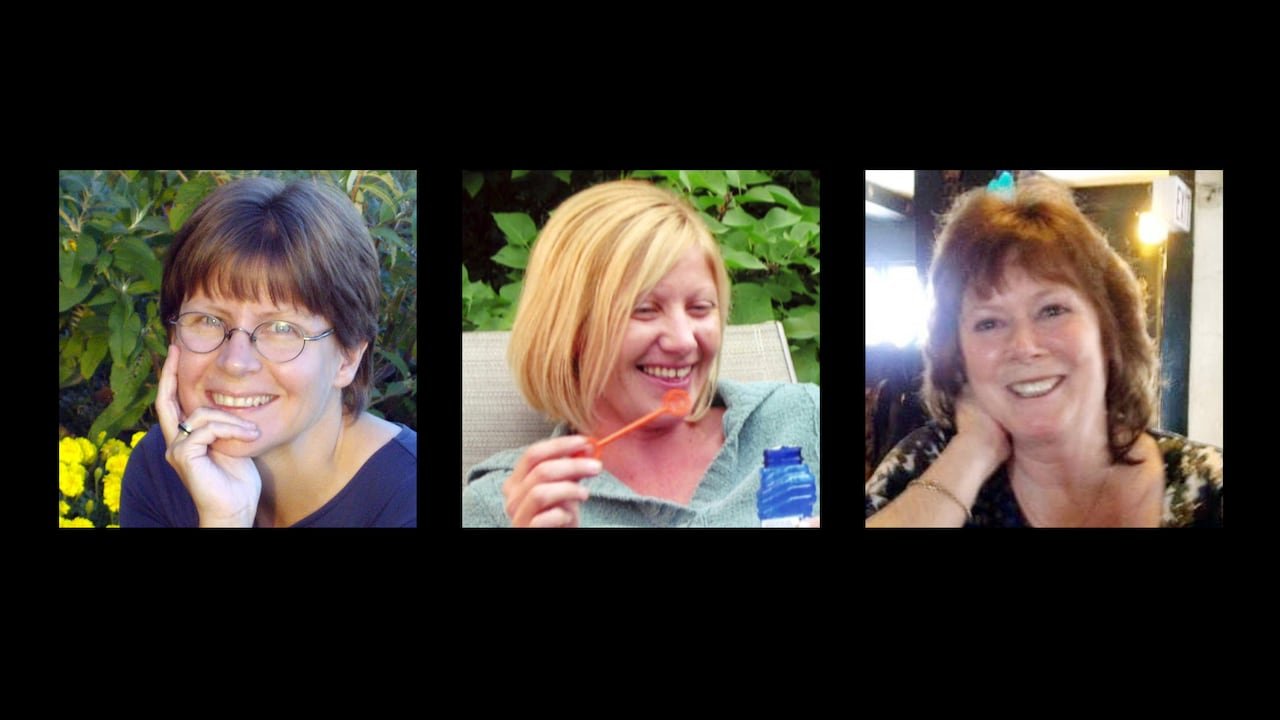 default-168 Portraits of three women on a dark background.